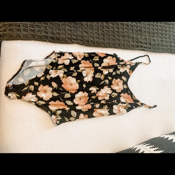 American Eagle floral bodysuit, Size L - Picture 1 of 2